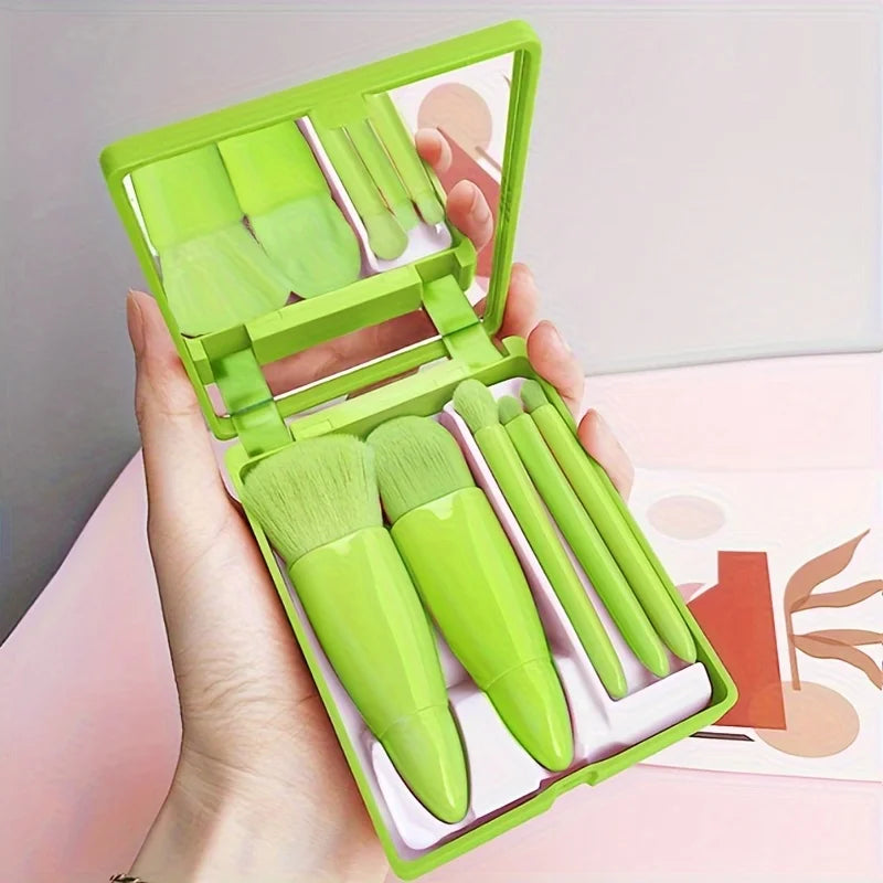 Set de 5 Brochas de Maquillaje con Espejo